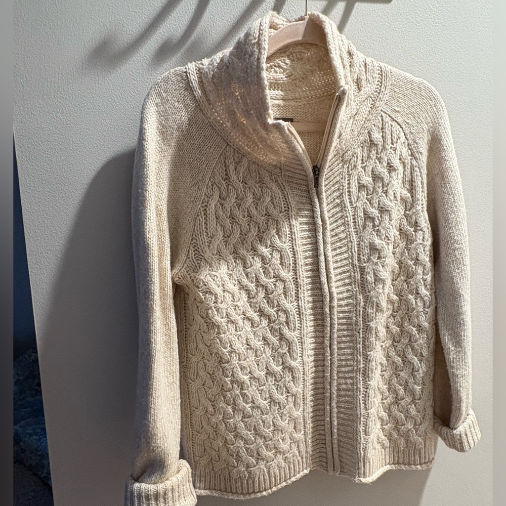 REI Off-White Knit Sweater